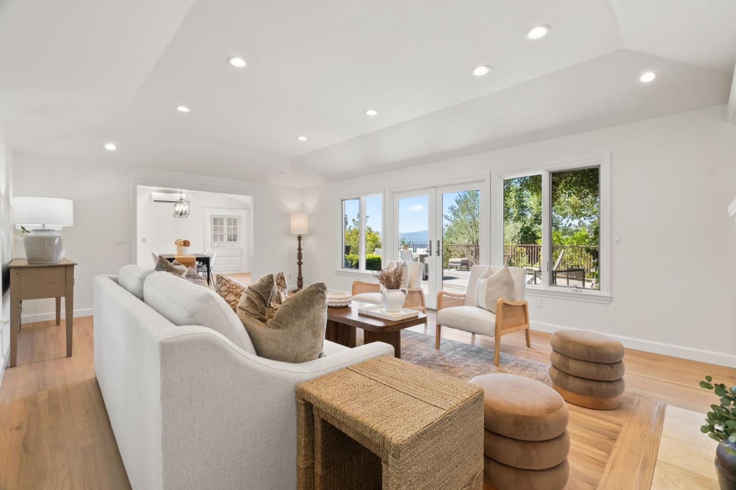 Los Gatos, California, 95032, United States, 4 Bedrooms Bedrooms, ,4 BathroomsBathrooms,Residential,For Sale,1918329