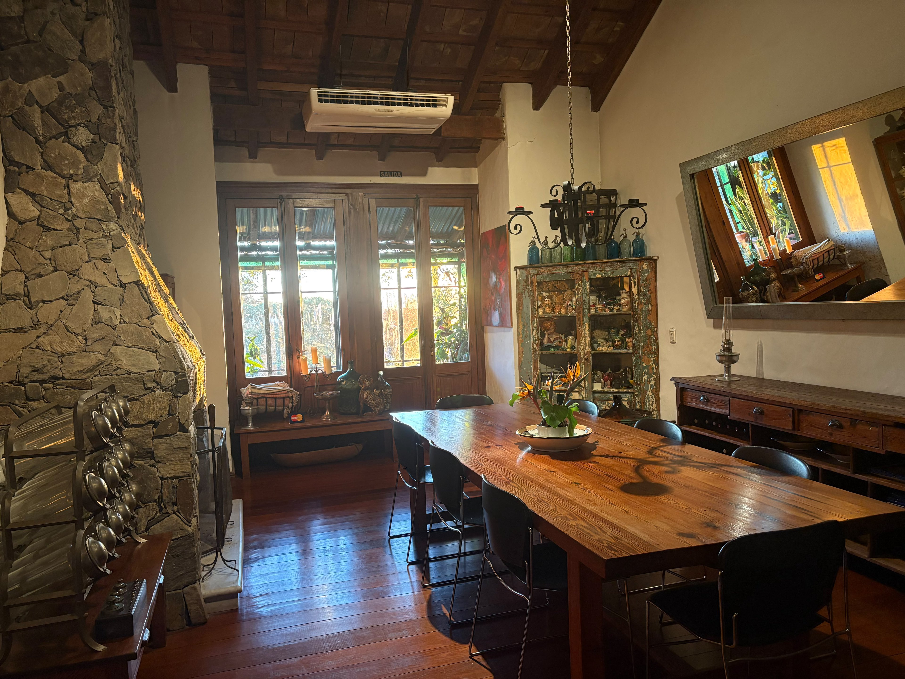  Sunset Horizons: A Historic-Inspired Signature Estate by the River - 物件實景