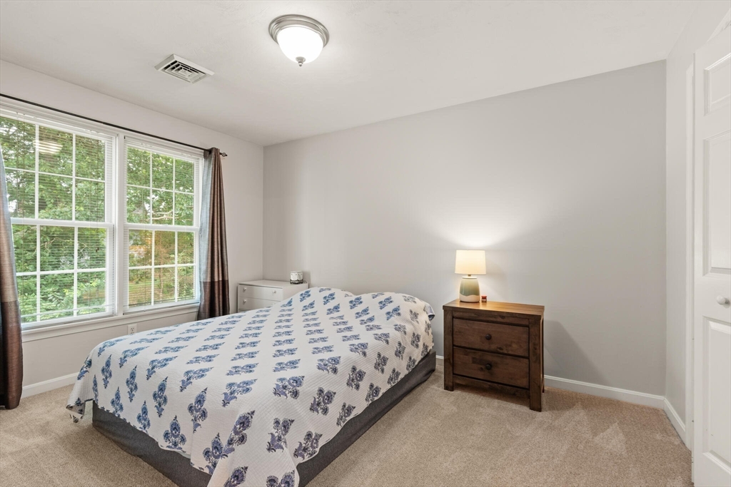 Upton, Massachusetts, 01568, United States, 3 Bedrooms Bedrooms, ,3 BathroomsBathrooms,Residential,For Sale,1912549