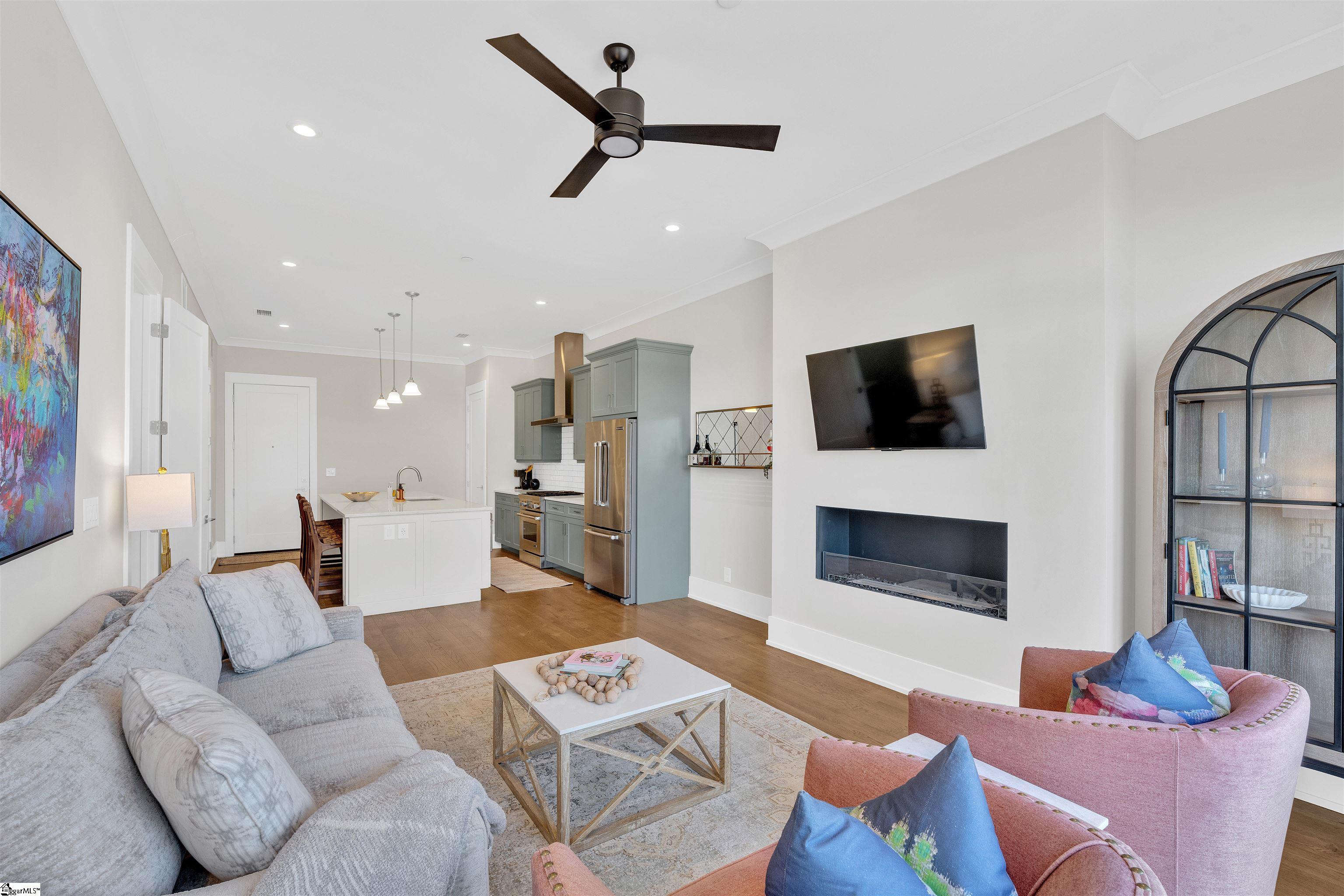 Greenville, South Carolina, 29601, United States, 1 Bedroom Bedrooms, ,2 BathroomsBathrooms,Residential,For Sale,1752765