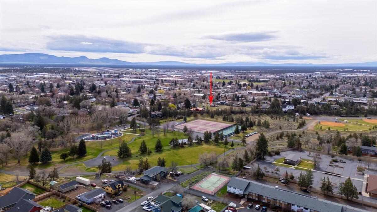 Redmond, Oregon, 97756, United States, 2 Bedrooms Bedrooms, ,1 BathroomBathrooms,Residential,For Sale,1937266