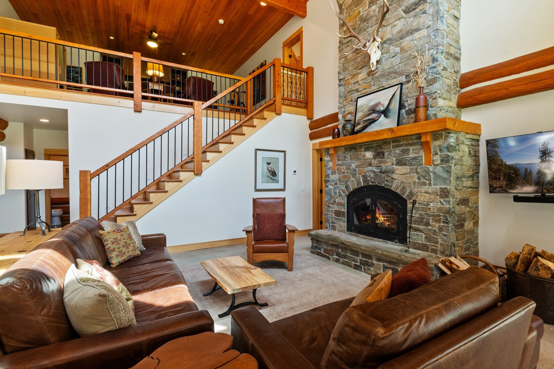  Riverfront Estate Ranch Property - 物件實景
