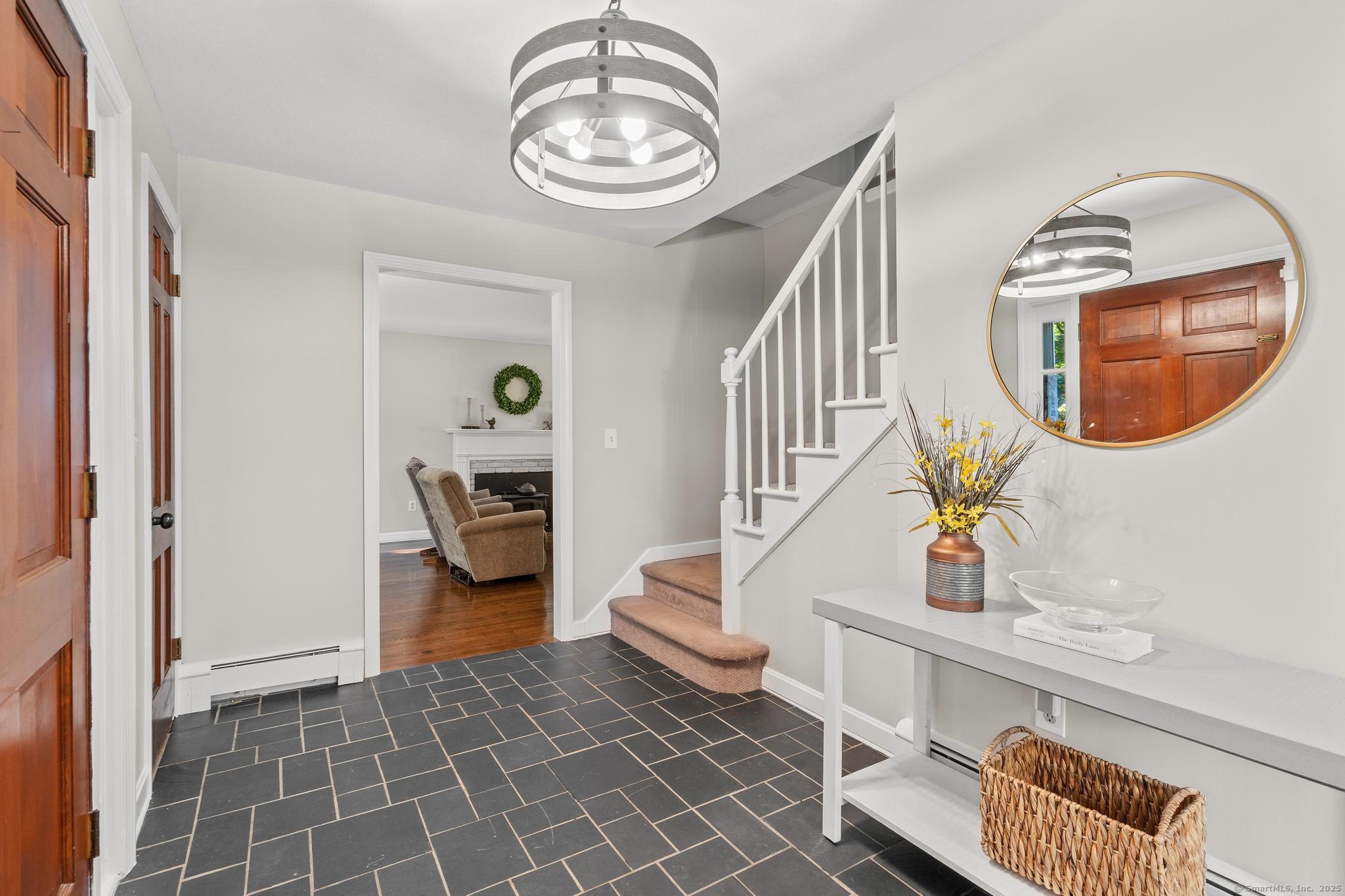 Simsbury, Connecticut, 06092, United States, 4 Bedrooms Bedrooms, ,3 BathroomsBathrooms,Residential,For Sale,1940650