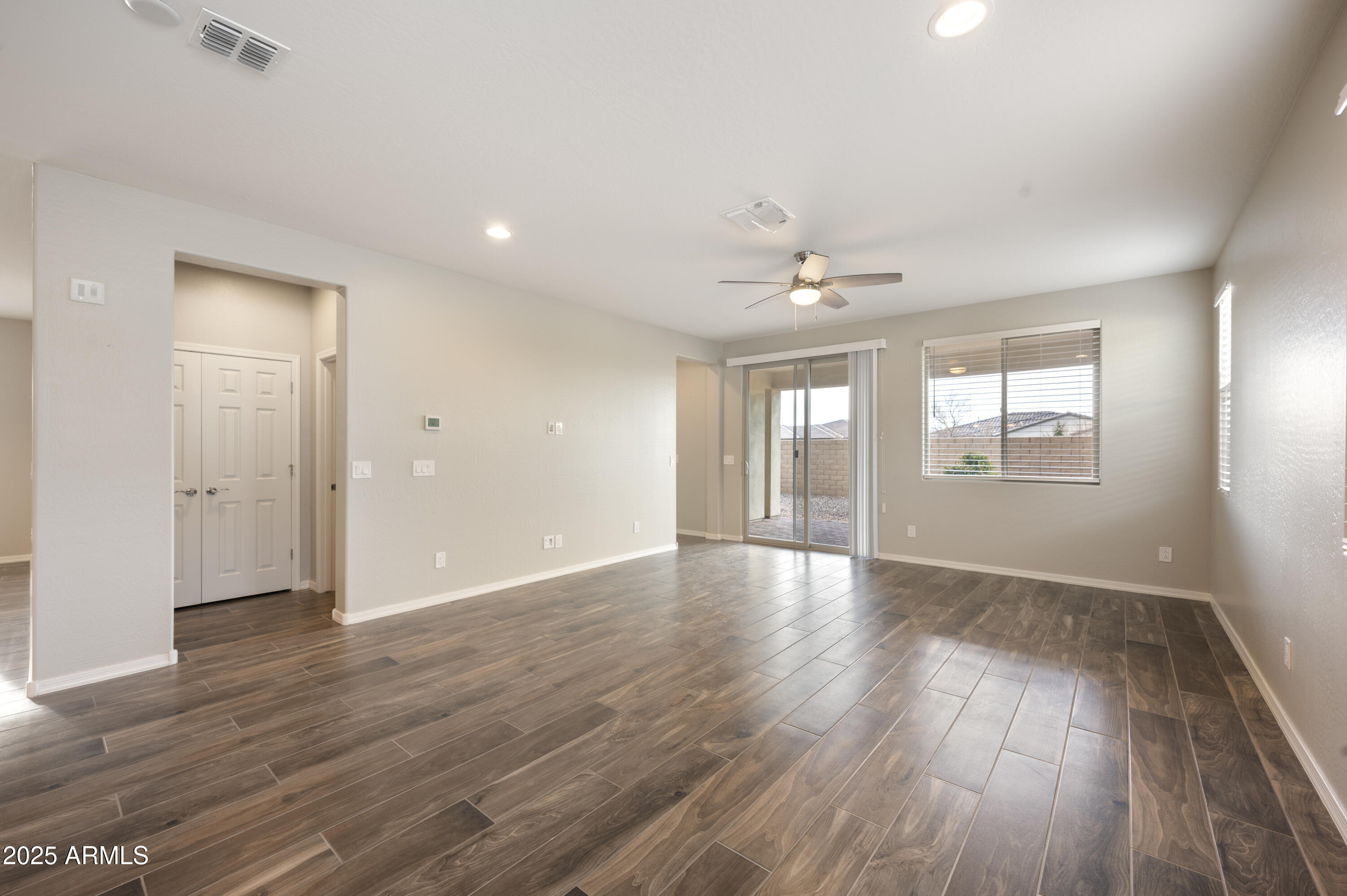 Mesa, Arizona, 85212, United States, 2 Bedrooms Bedrooms, ,Residential,For Sale,1705290