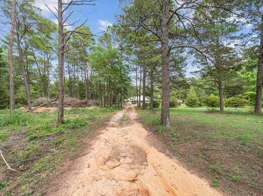 DeFuniak Springs, Florida, 32433, United States, 4 Bedrooms Bedrooms, ,2 BathroomsBathrooms,Residential,For Sale,1839229