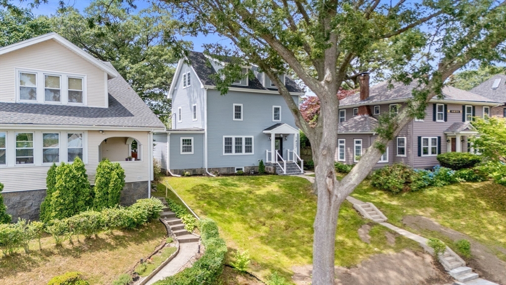 Quincy, Massachusetts, 02169, United States, 4 Bedrooms Bedrooms, ,3 BathroomsBathrooms,Residential,For Sale,1932298