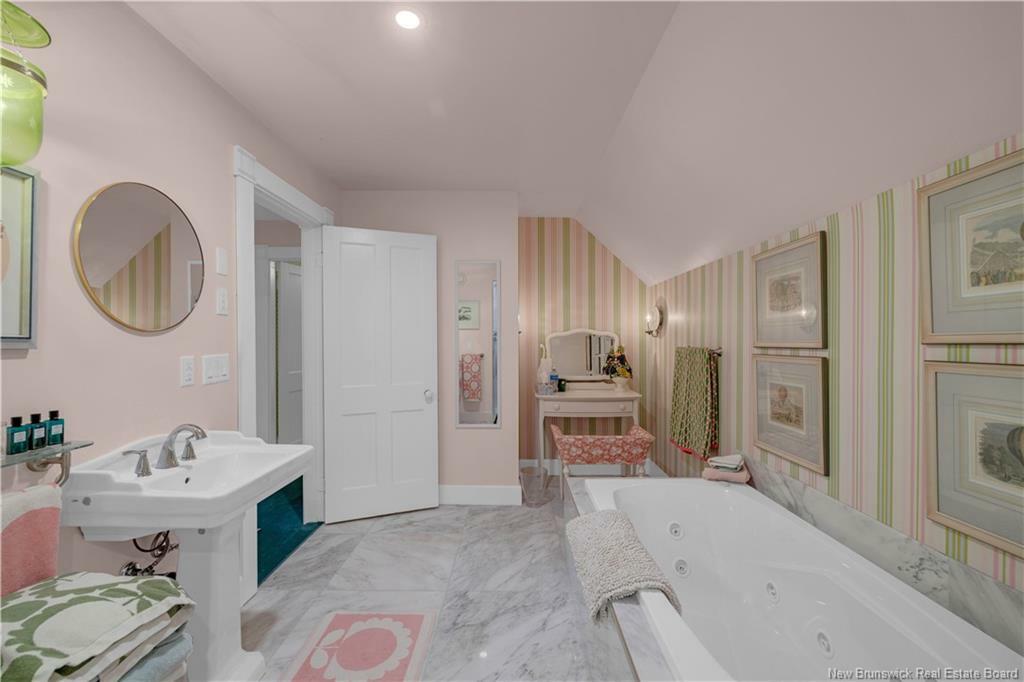 SAINT ANDREWS, New Brunswick, E5B 2L4, CA, 5 Bedrooms Bedrooms, ,4 BathroomsBathrooms,Residential,For Sale,1876607