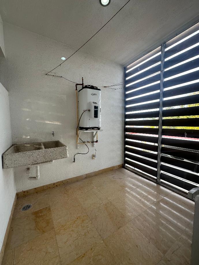 Querétaro, Querétaro, 76100, Mexico, 3 Bedrooms Bedrooms, ,4 BathroomsBathrooms,Residential,For Sale,1699269