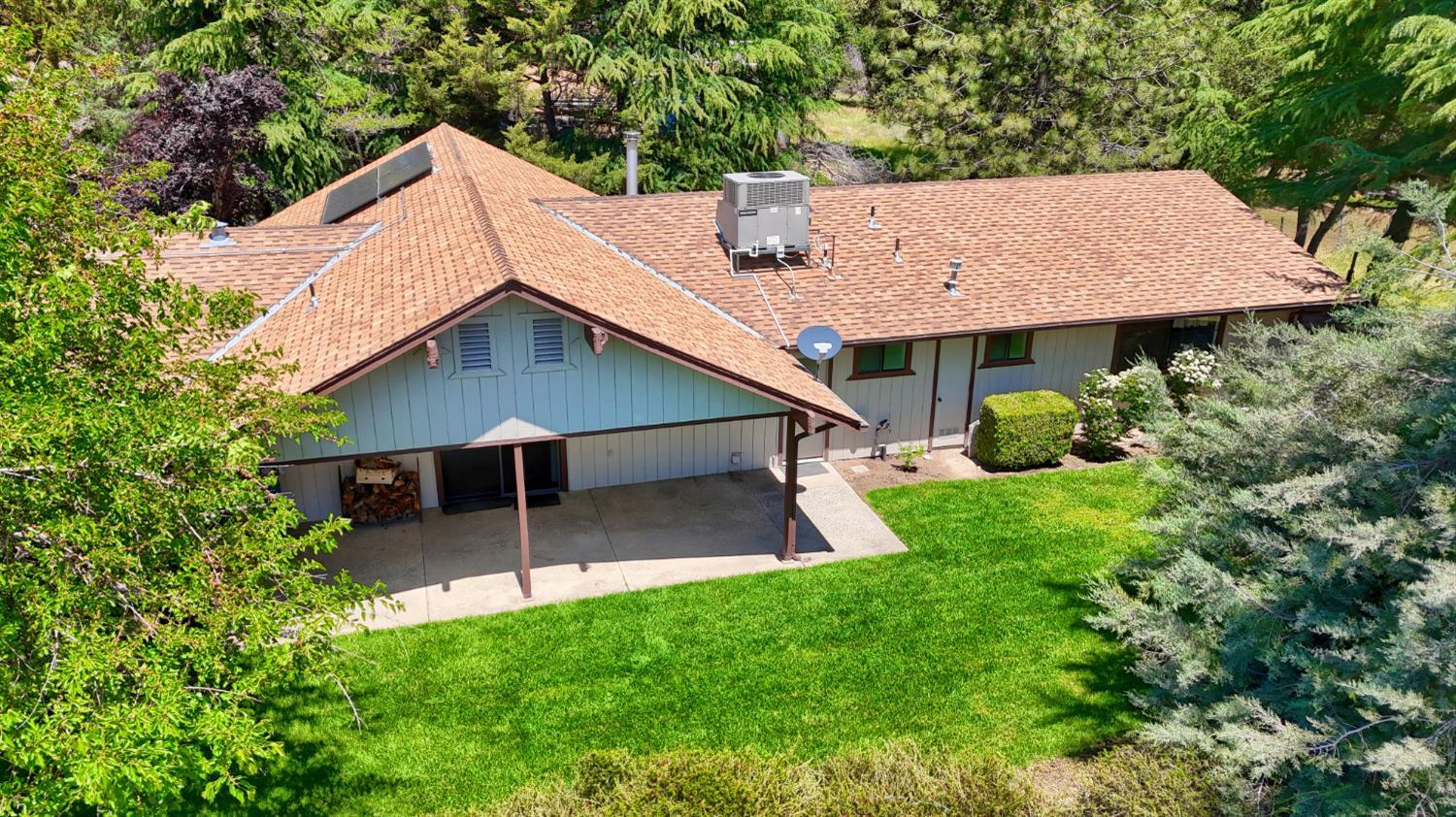 Ahwahnee, California, 93601, United States, 3 Bedrooms Bedrooms, ,2 BathroomsBathrooms,Residential,For Sale,1993875