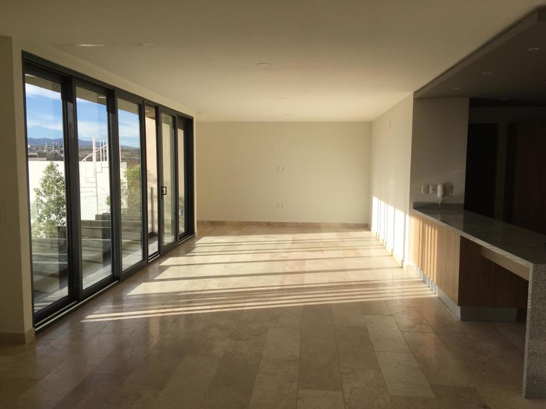 Boulevard Arco de Piedra, Querétaro, Querétaro, 76127, Mexico, 2 Bedrooms Bedrooms, ,2 BathroomsBathrooms,Residential,For Sale,Boulevard Arco de Piedra,1576287