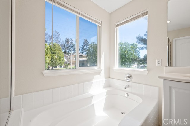 Valencia, California, 91354, United States, 4 Bedrooms Bedrooms, ,3 BathroomsBathrooms,Residential,For Sale,1976397