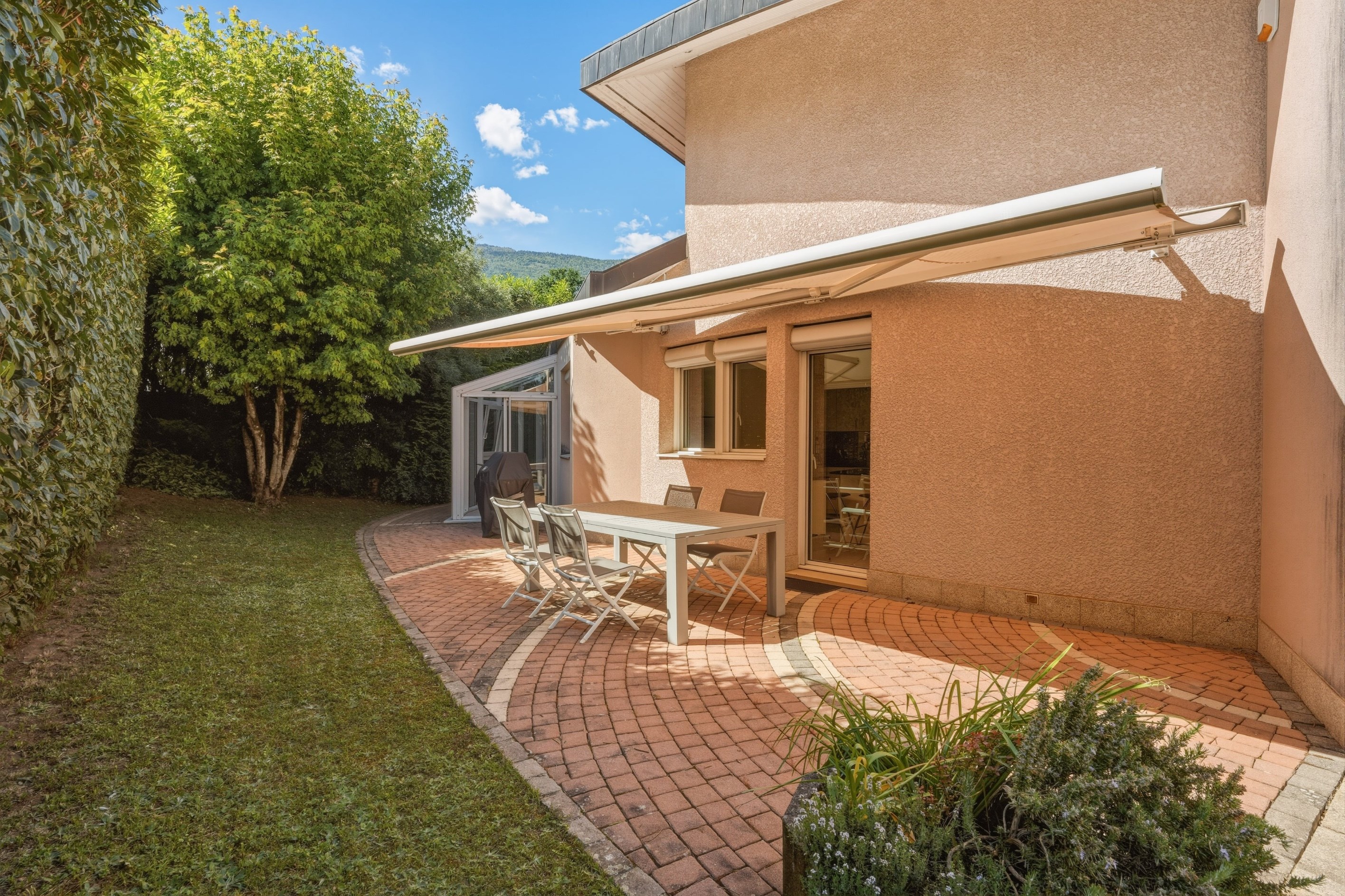  Exceptional Family Residence on the Doorstep of Geneva with Mont-Blanc Views - 物件實景