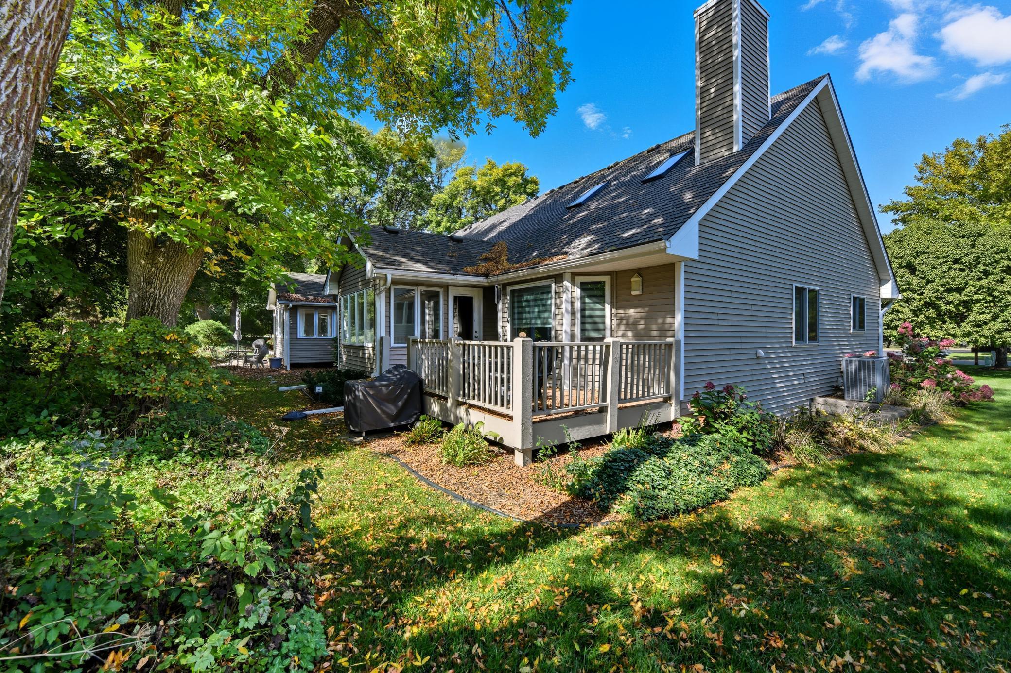 Shorewood, Minnesota, 55331, United States, 2 Bedrooms Bedrooms, ,3 BathroomsBathrooms,Residential,For Sale,1956041