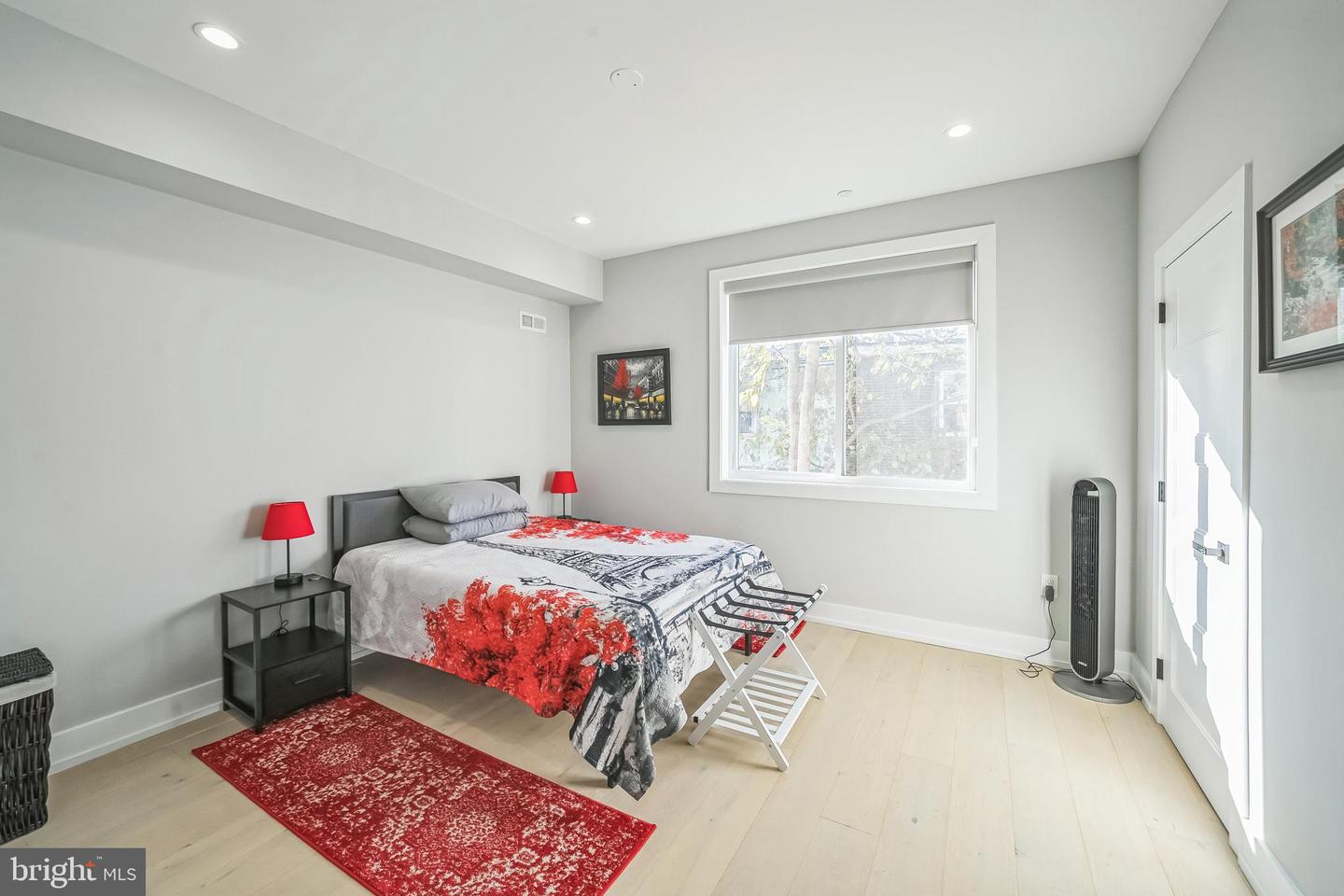 Philadelphia, Pennsylvania, 19146, United States, 4 Bedrooms Bedrooms, ,5 BathroomsBathrooms,Residential,For Sale,1751274