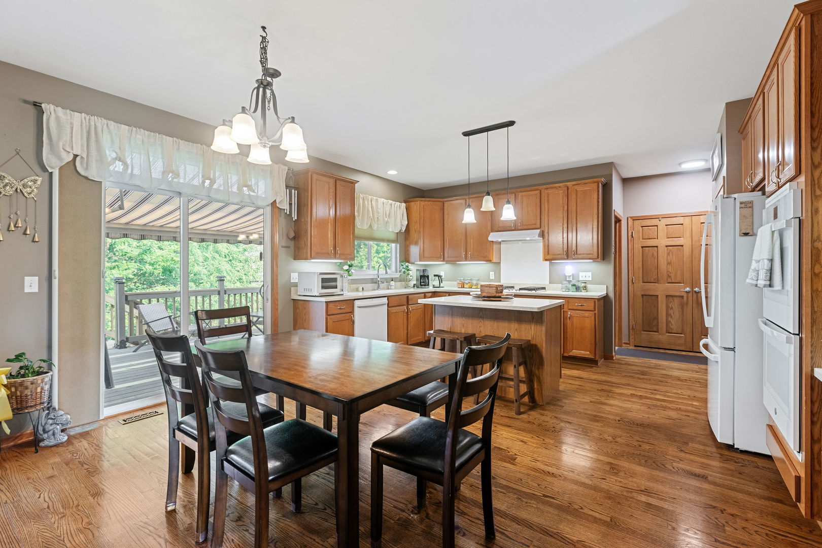 McHenry, Illinois, 60051, United States, 5 Bedrooms Bedrooms, ,5 BathroomsBathrooms,Residential,For Sale,1912469