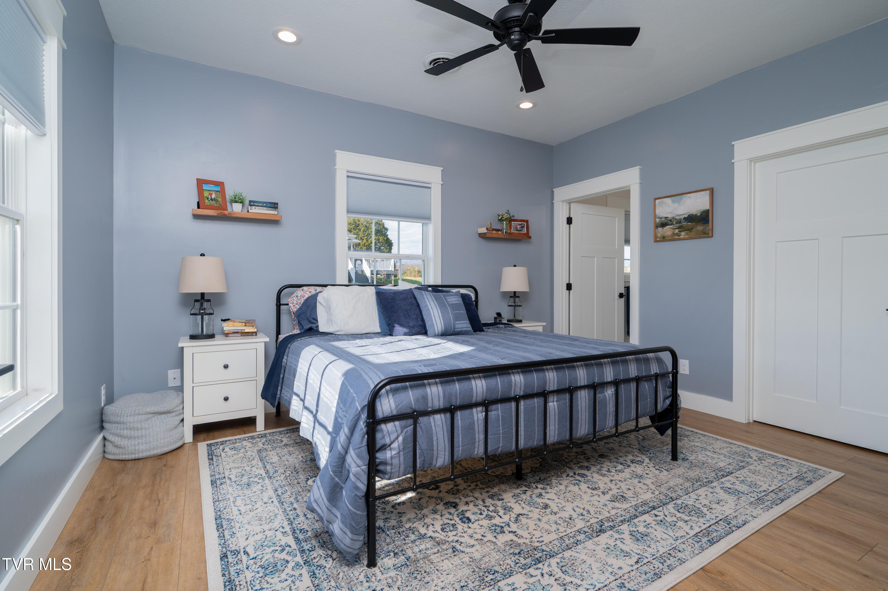 Greeneville, Tennessee, 37745, United States, 4 Bedrooms Bedrooms, ,3 BathroomsBathrooms,Residential,For Sale,2005652