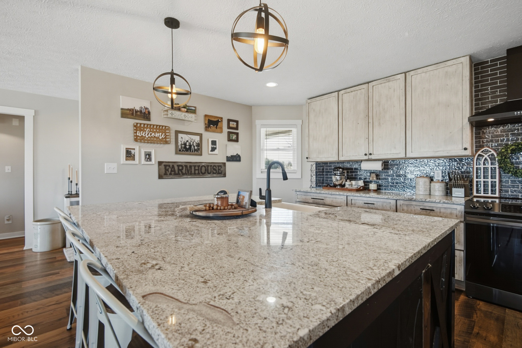 Edinburgh, Indiana, 46124, United States, 3 Bedrooms Bedrooms, ,2 BathroomsBathrooms,Residential,For Sale,1994228