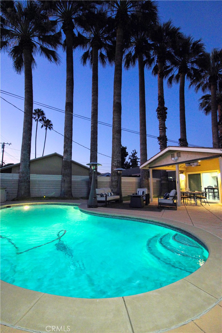 West Hills, California, 91304, United States, 4 Bedrooms Bedrooms, ,2 BathroomsBathrooms,Residential,For Sale,1979934