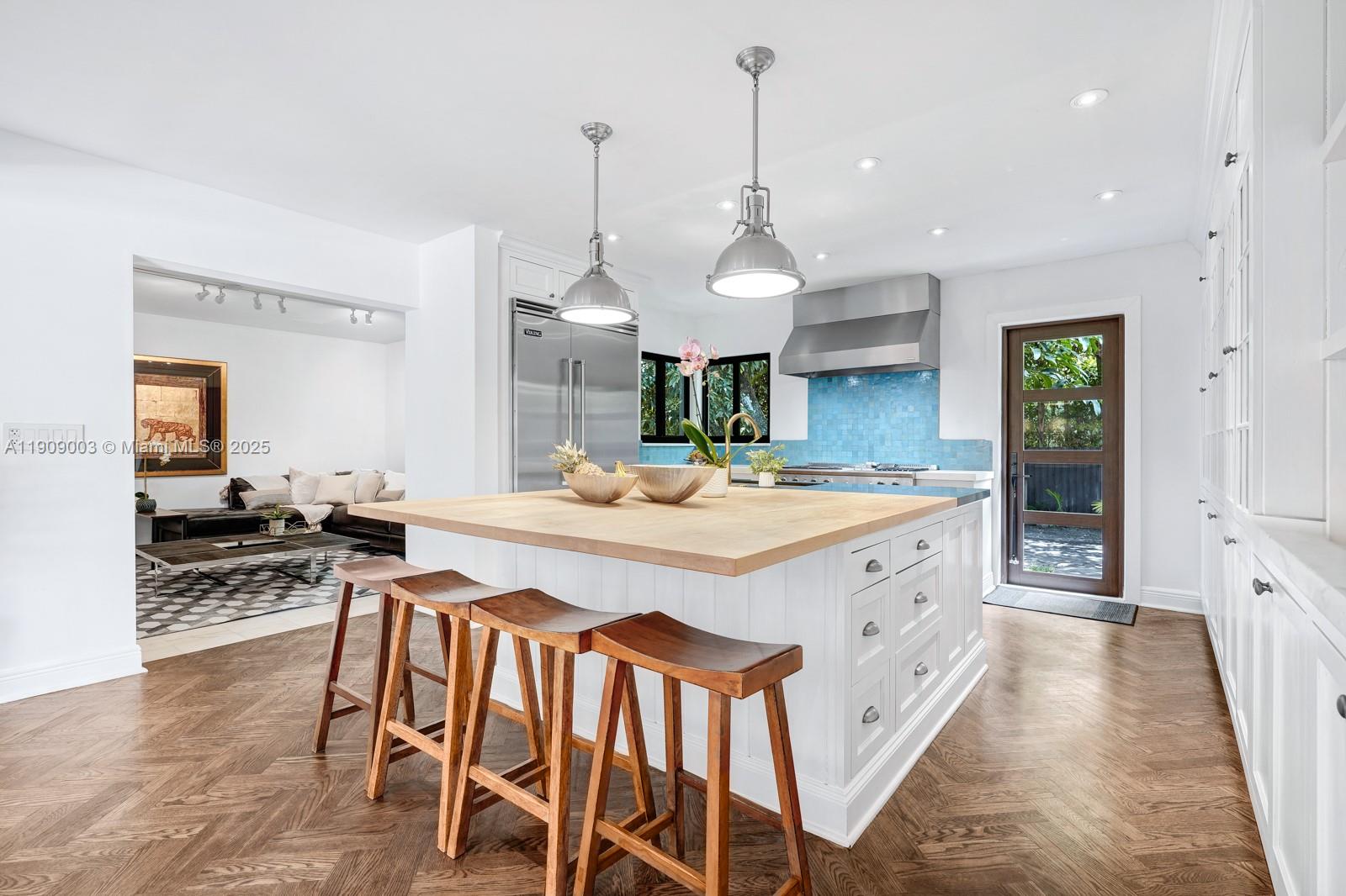 Miami, Florida, 33137, United States, 5 Bedrooms Bedrooms, ,5 BathroomsBathrooms,Residential,For Sale,1987585