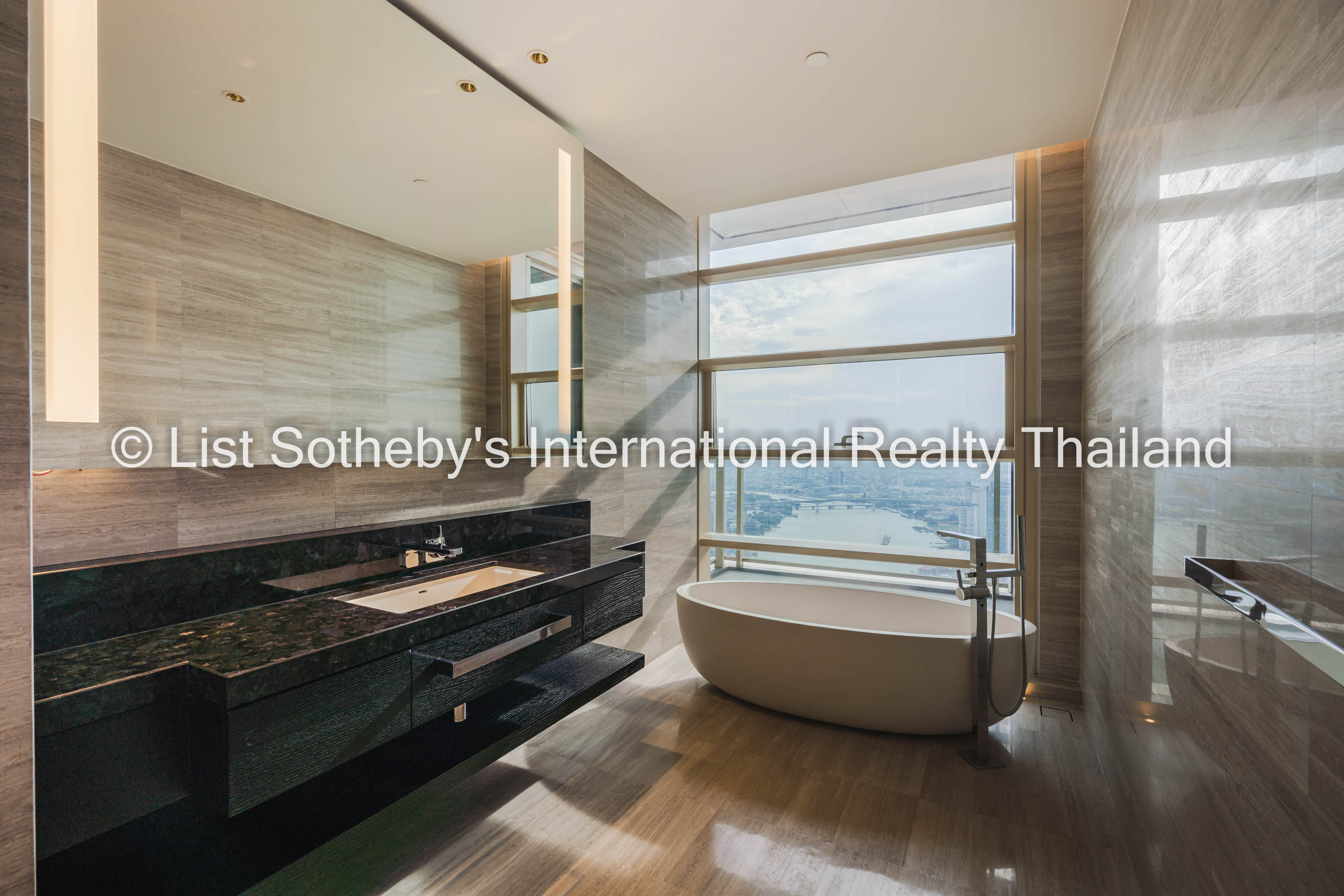  Four Seasons Private Residences - 物件實景