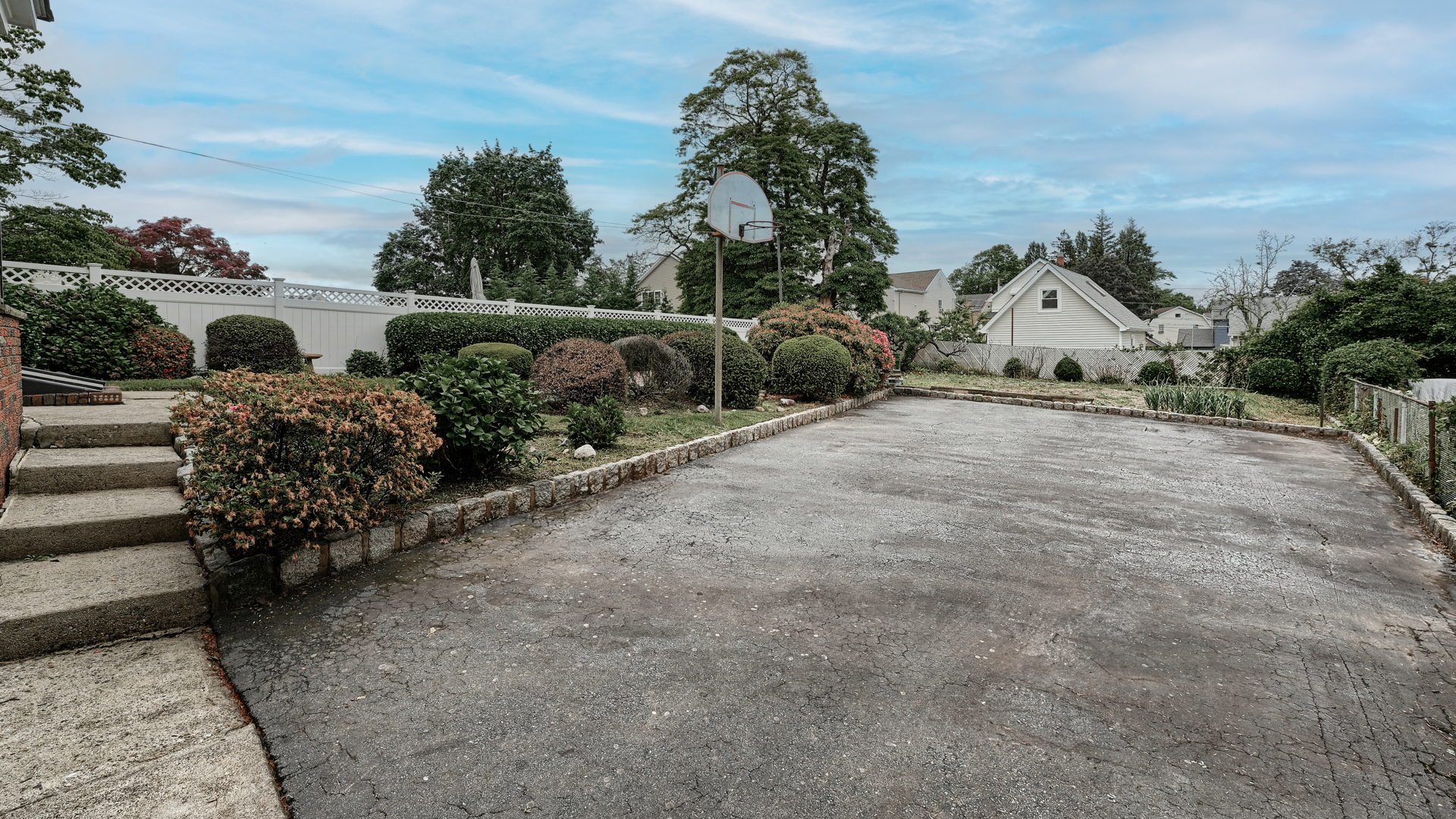 Nutley, New Jersey, 07110, United States, 4 Bedrooms Bedrooms, ,3 BathroomsBathrooms,Residential,For Sale,1974859