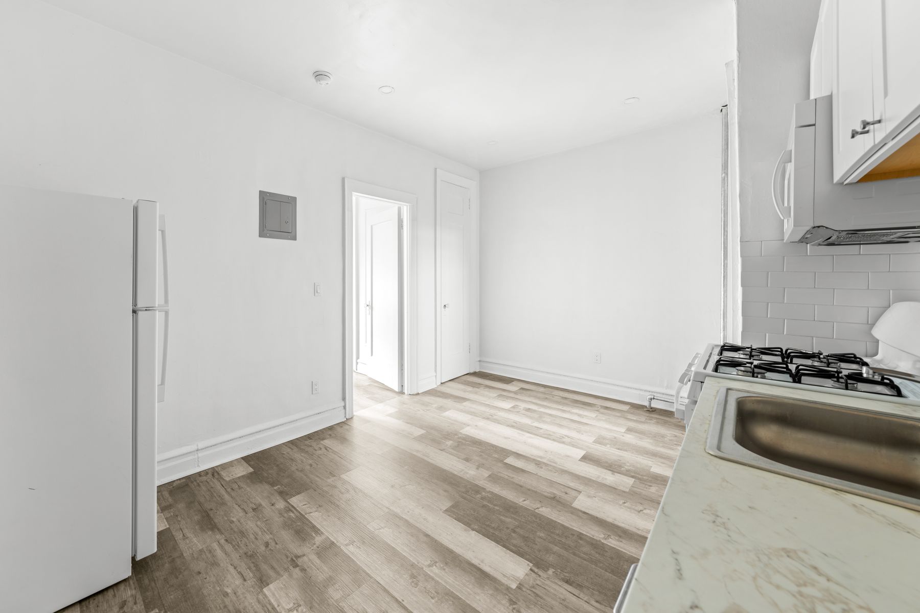  36-25 30th Street, Long Island City, NY 11106 - 物件實景