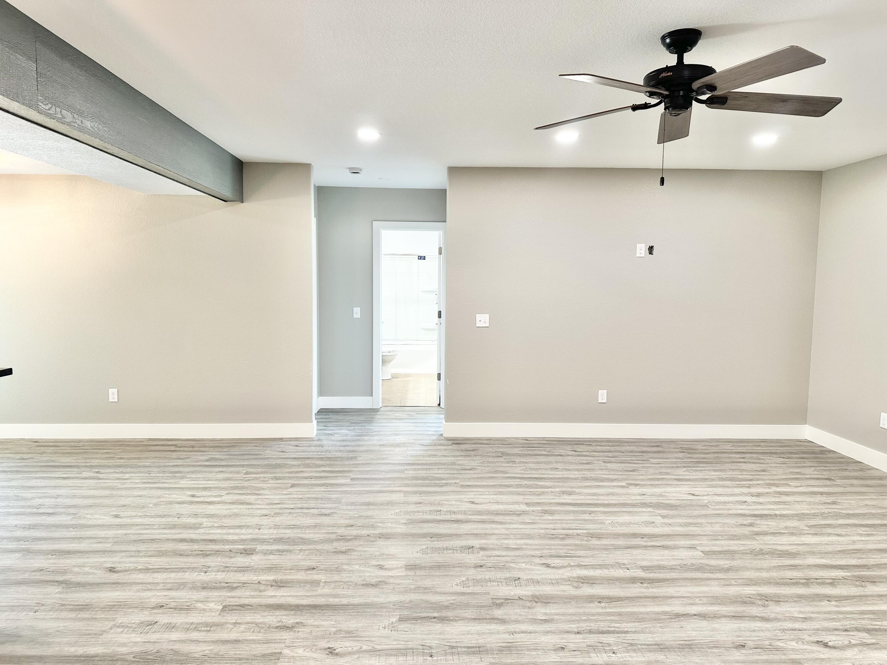 Shell Knob, Missouri, 65747, United States, 5 Bedrooms Bedrooms, ,3 BathroomsBathrooms,Residential,For Sale,1982122