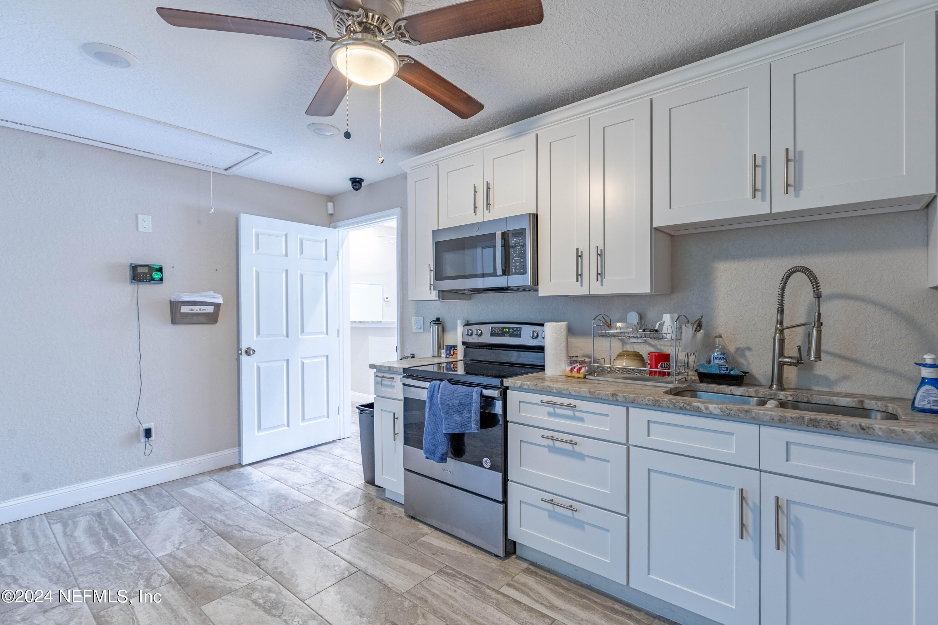 Jacksonville, Florida, 32210, United States, 3 Bedrooms Bedrooms, ,5 BathroomsBathrooms,Residential,For Sale,1868586