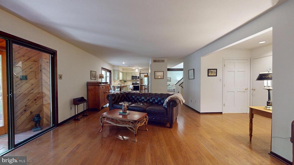 Medford, New Jersey, 08055, United States, 4 Bedrooms Bedrooms, ,4 BathroomsBathrooms,Residential,For Sale,1982582