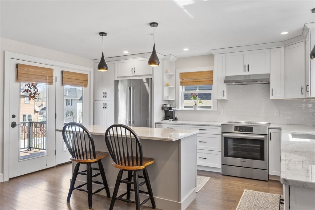Amesbury, Massachusetts, 01913, United States, 2 Bedrooms Bedrooms, ,2 BathroomsBathrooms,Residential,For Sale,2049079