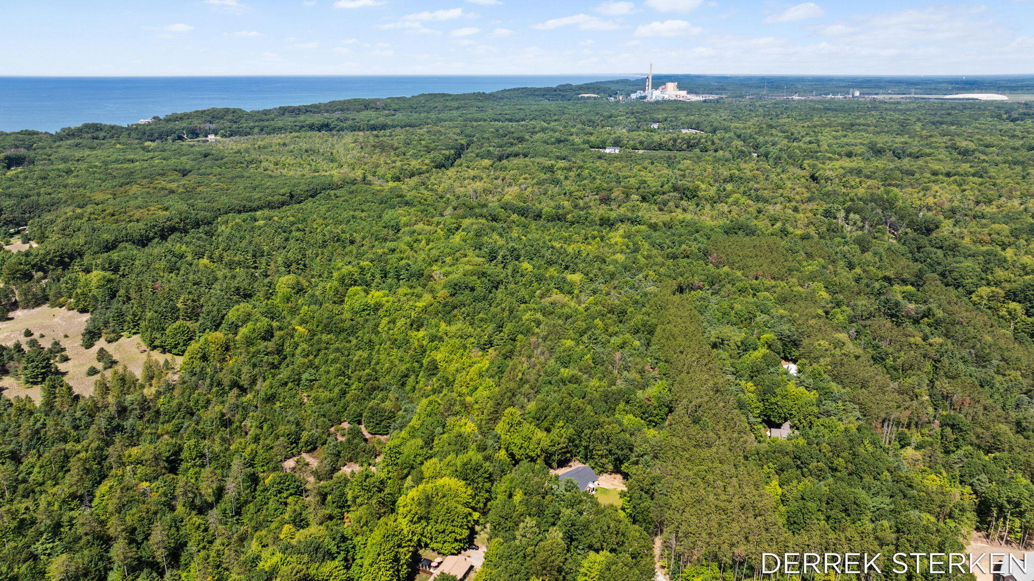 West Olive, Michigan, 49460, United States, 4 Bedrooms Bedrooms, ,4 BathroomsBathrooms,Residential,For Sale,1942271