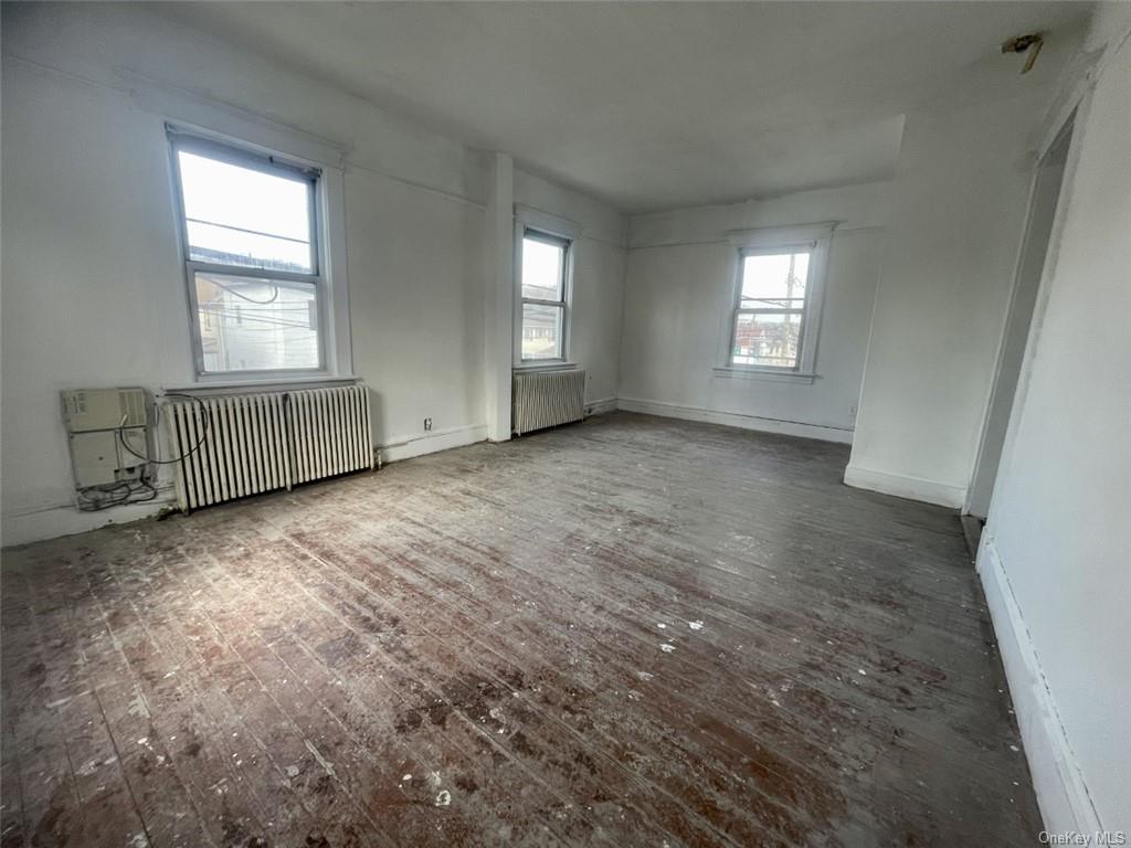 Dobbs Ferry, New York, 10522, United States, 4 Bedrooms Bedrooms, ,2 BathroomsBathrooms,Residential,For Sale,1888691