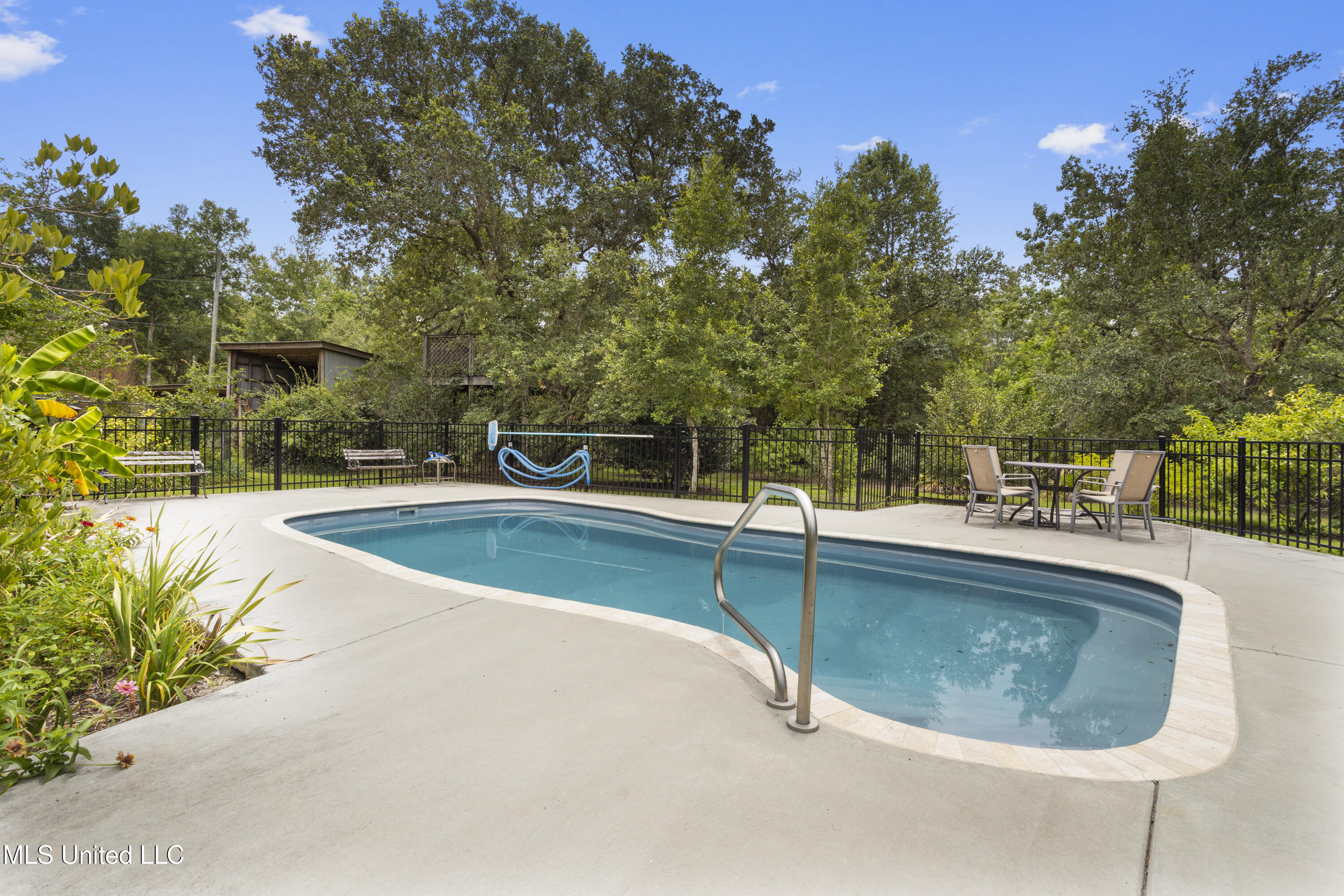 Pass Christian, Mississippi, 39571, United States, 4 Bedrooms Bedrooms, ,3 BathroomsBathrooms,Residential,For Sale,1903520