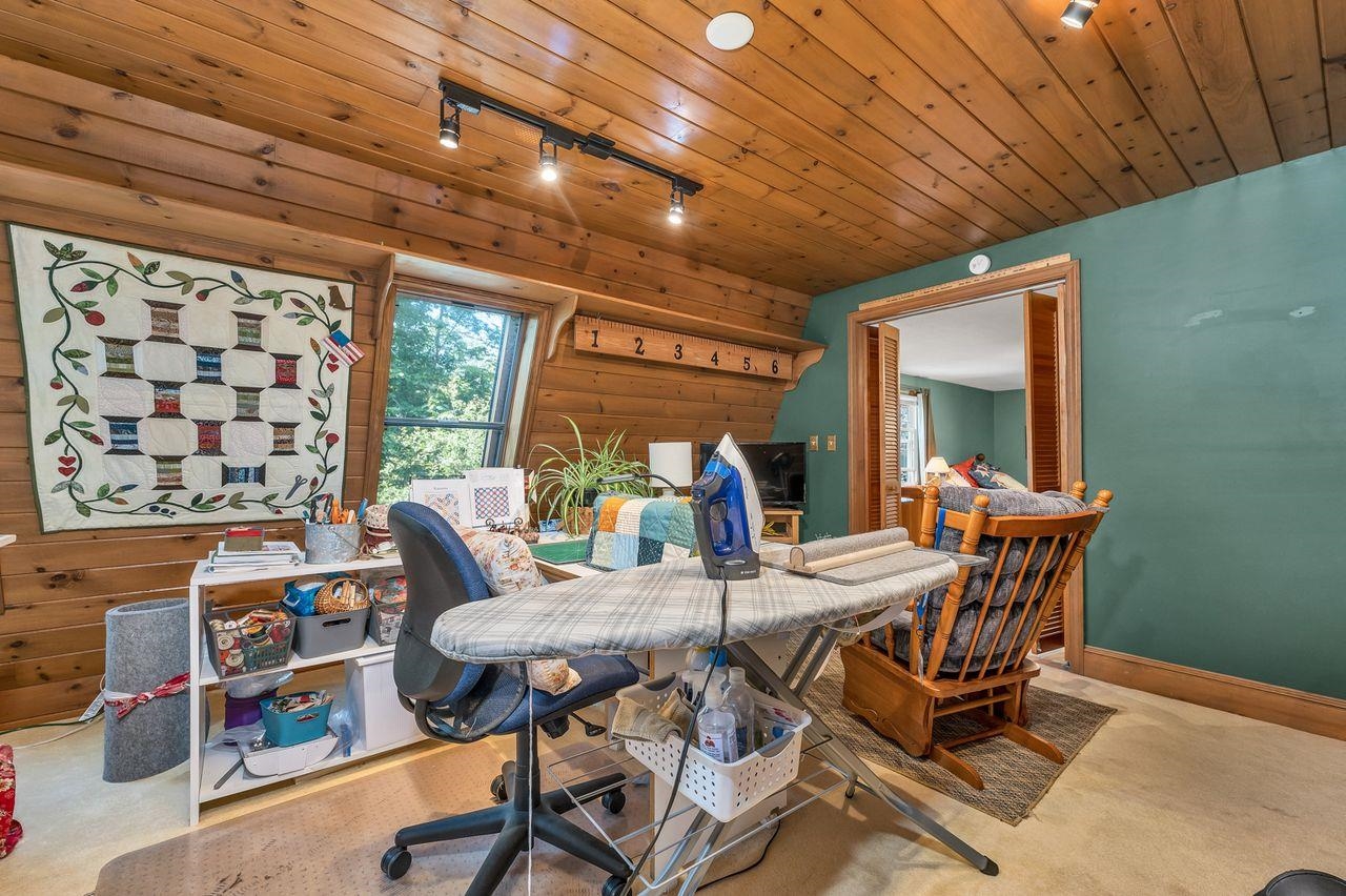 Thornton, New Hampshire, 03285, United States, 4 Bedrooms Bedrooms, ,1 BathroomBathrooms,Residential,For Sale,1940413