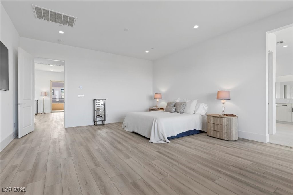 Las Vegas, Nevada, 89135, United States, 5 Bedrooms Bedrooms, ,6 BathroomsBathrooms,Residential,For Sale,1987610