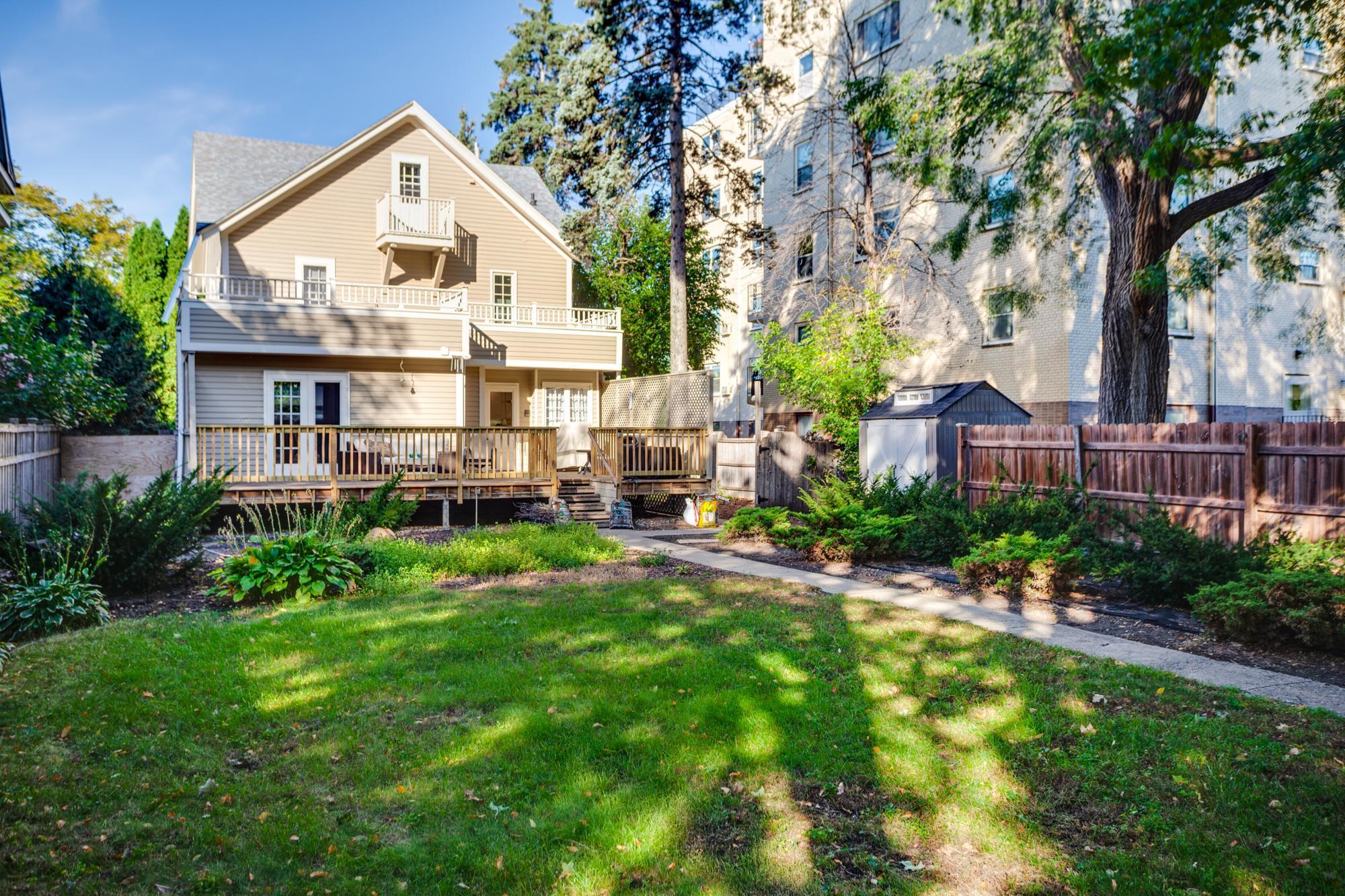 Minneapolis, Minnesota, 55408, United States, 5 Bedrooms Bedrooms, ,2 BathroomsBathrooms,Residential,For Sale,1960764