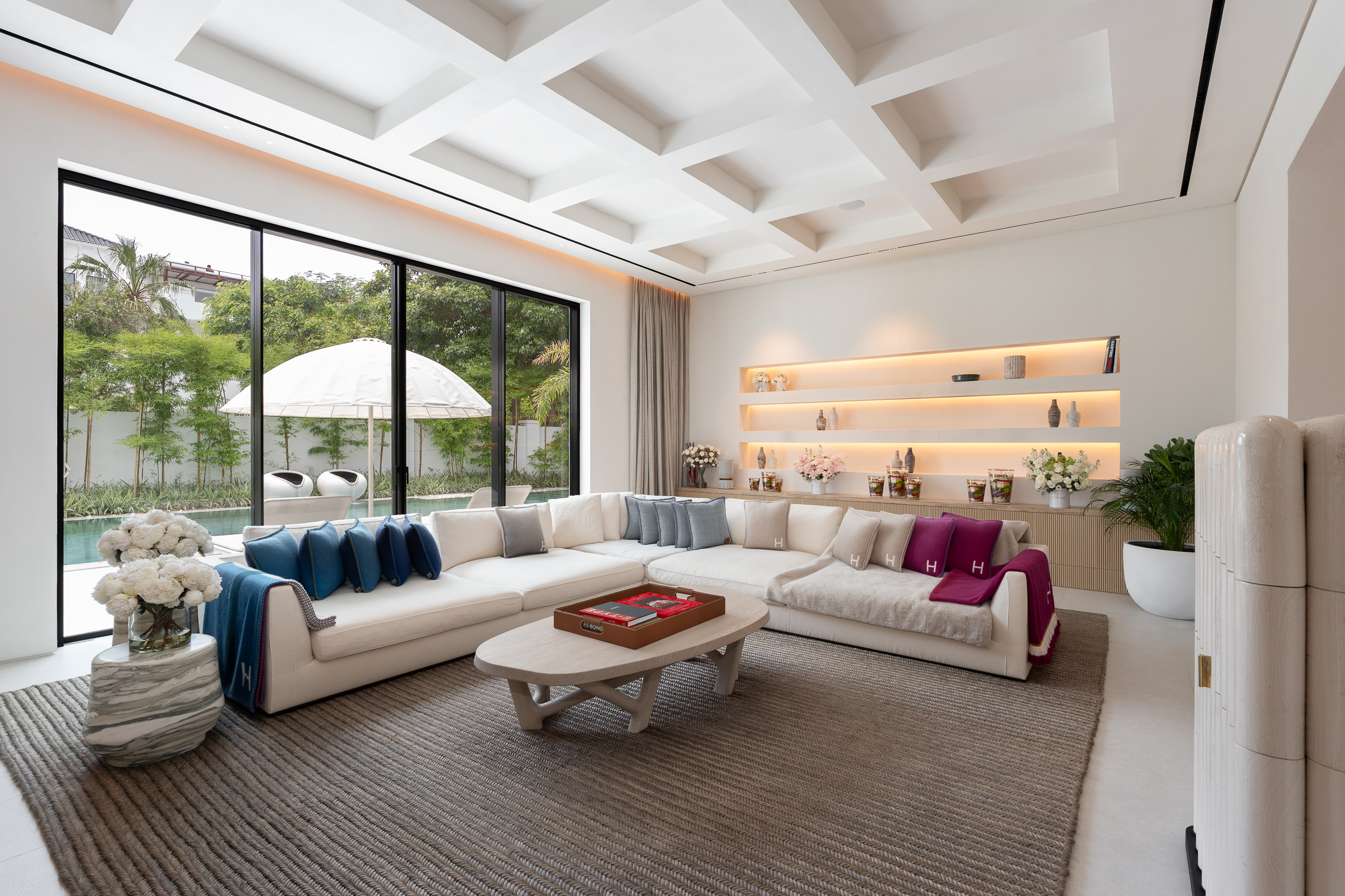  Spectacular Ready-to-Move Mansion in Al Barari - 物件實景