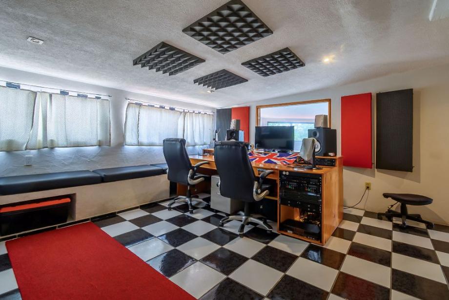 Atizapán de Zaragoza, Estado de méxico, 52950, Mexico, 4 Bedrooms Bedrooms, ,4 BathroomsBathrooms,Residential,For Sale,1917207