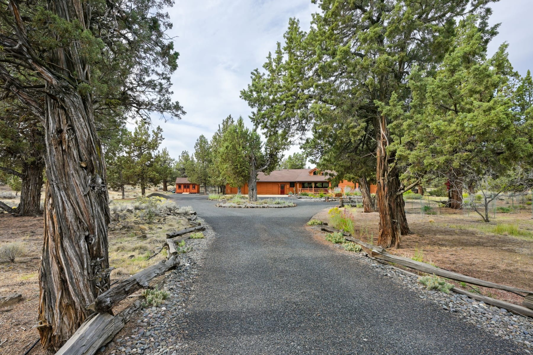  64417 McGrath Road Bend, OR 97701 - 物件實景