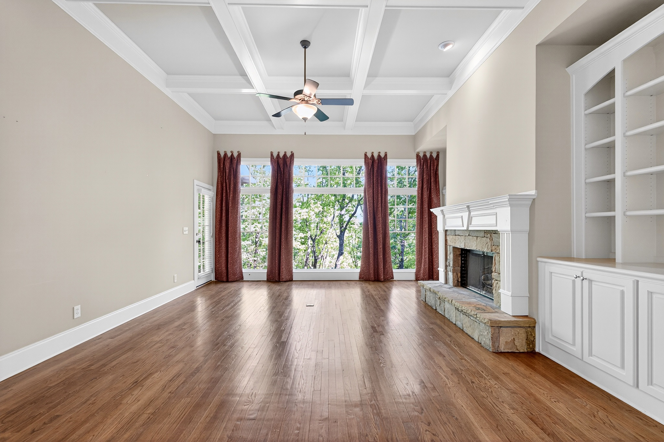  Beautifully Updated Ranch-Style Home in the Prestigious Achasta Golf Community - 物件實景