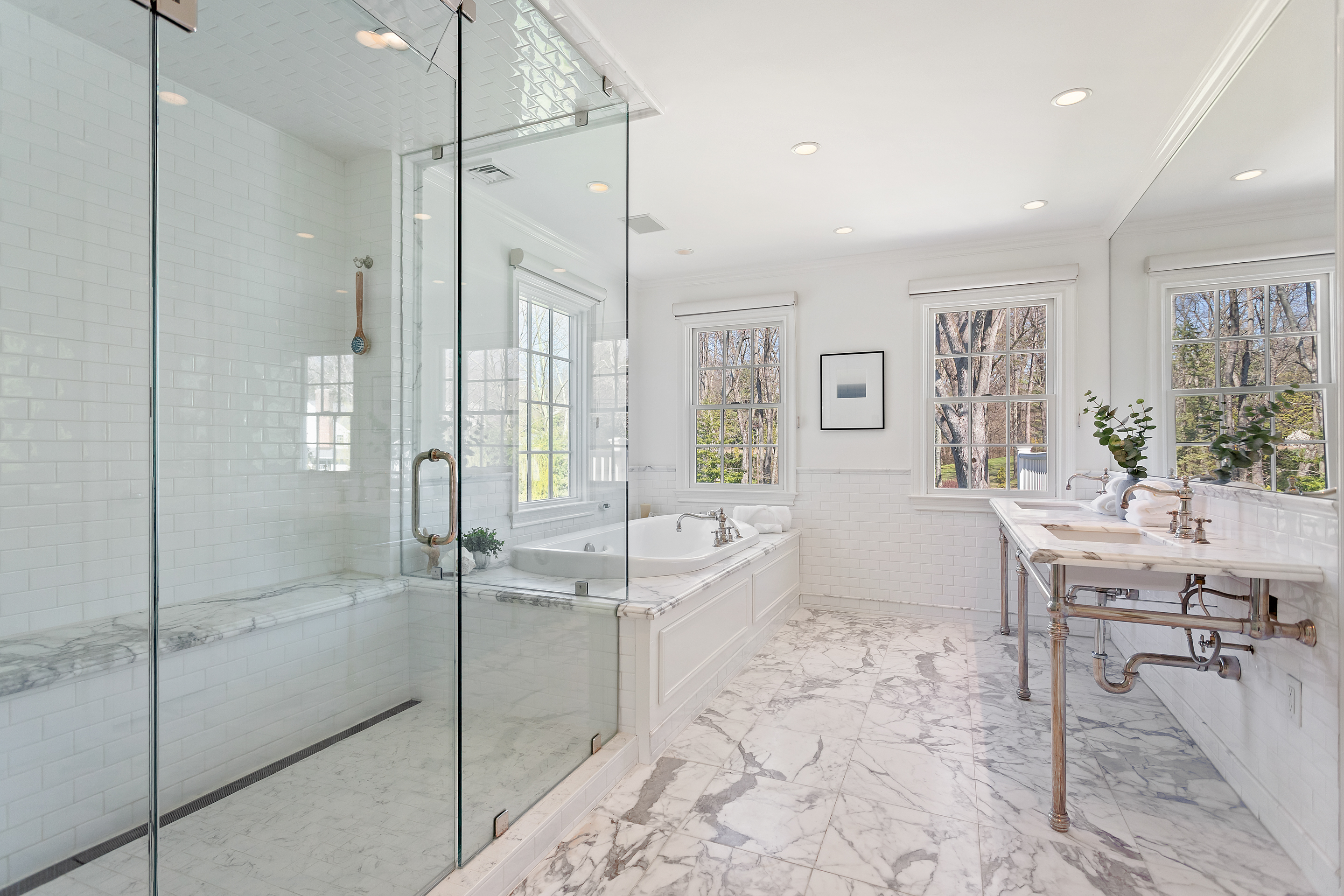  Stately Updated Colonial on Magnificent Grounds - 物件實景