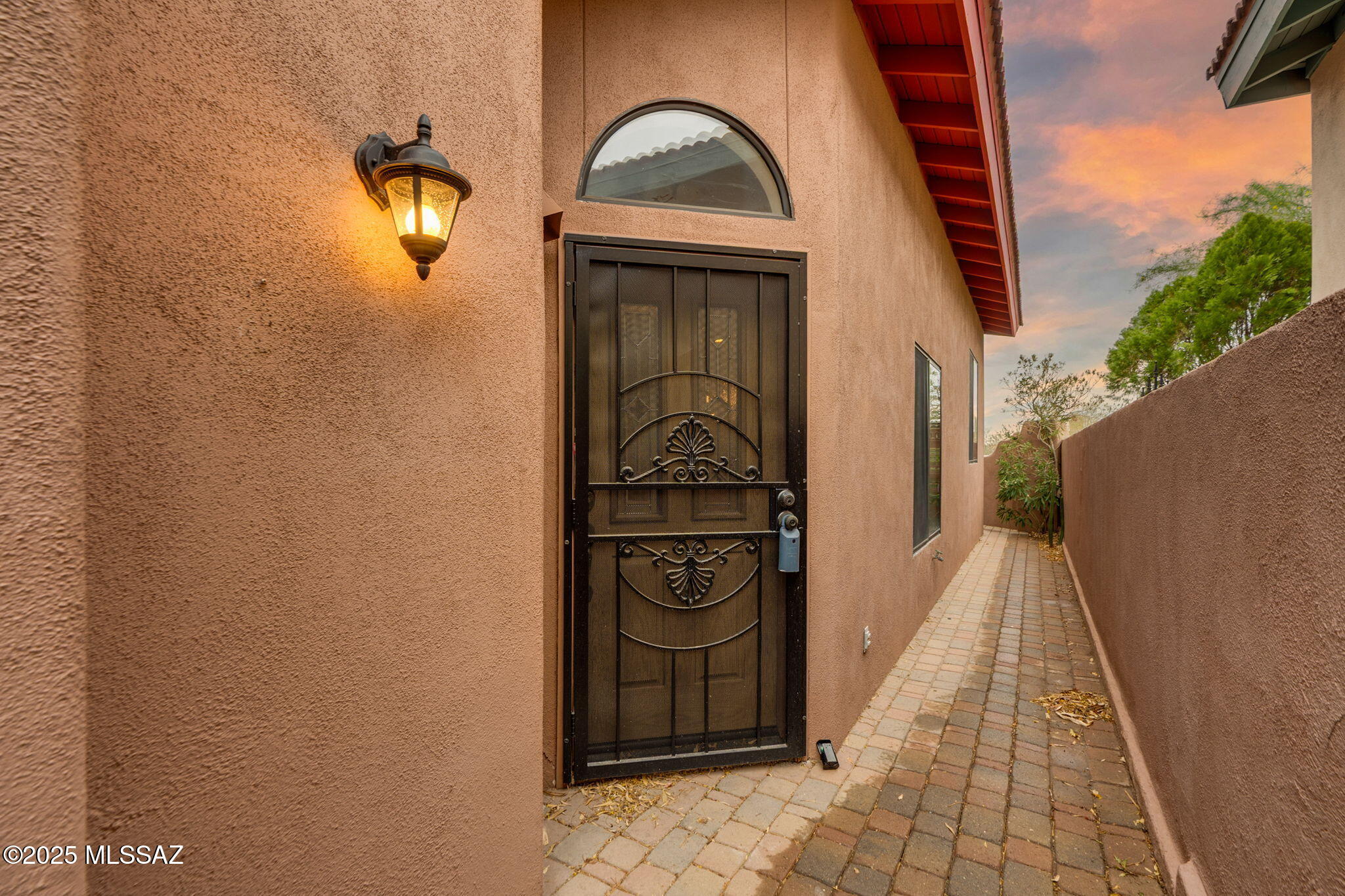 Tucson, Arizona, 85718, United States, 3 Bedrooms Bedrooms, ,2 BathroomsBathrooms,Residential,For Sale,1891107