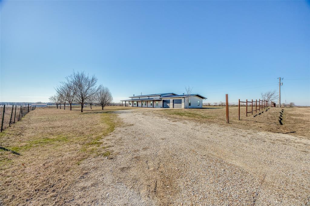 Bonham, Texas, 75418, United States, 3 Bedrooms Bedrooms, ,2 BathroomsBathrooms,Residential,For Sale,1691474