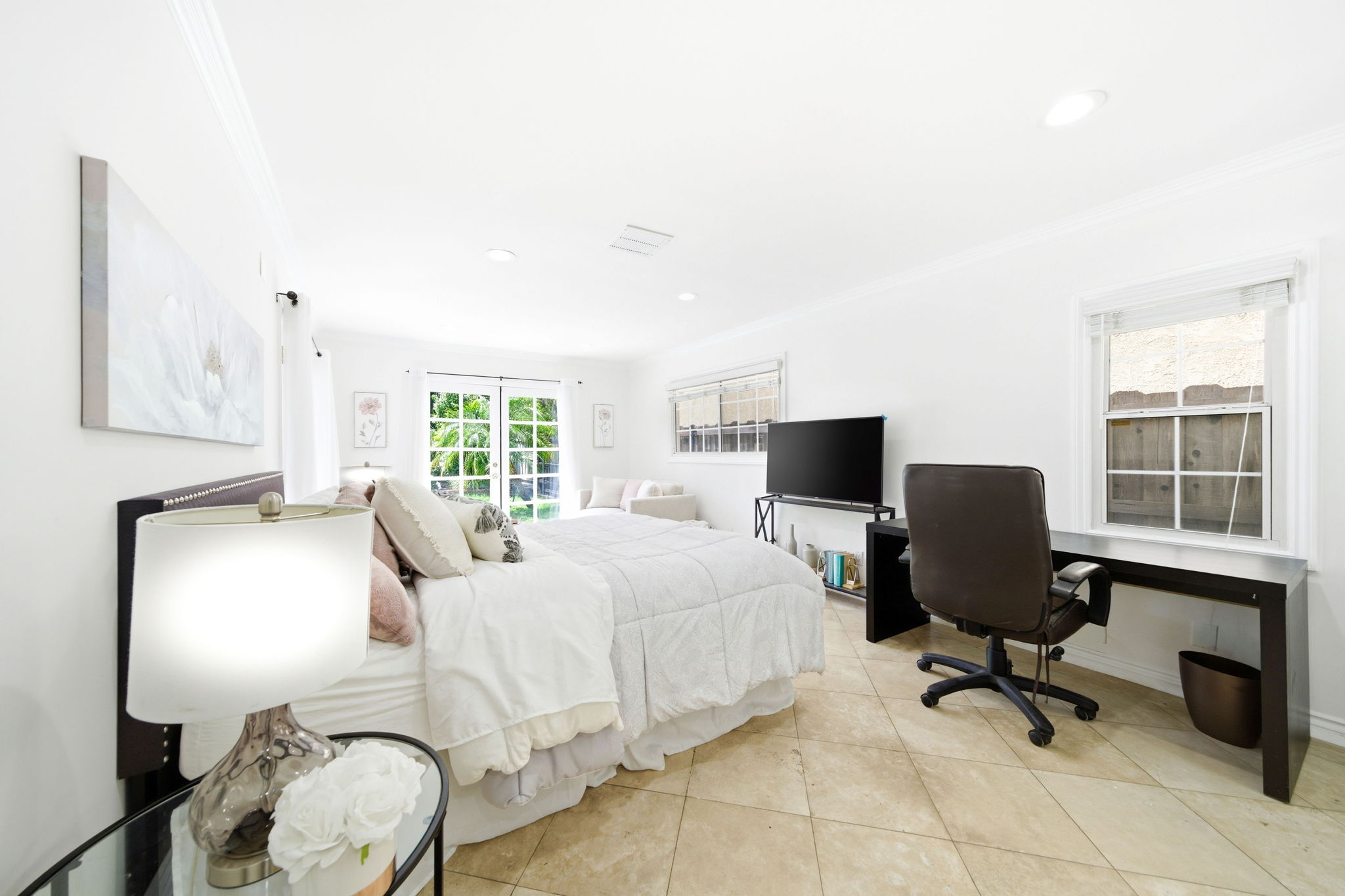  4115 Laurelgrove Ave - 物件實景