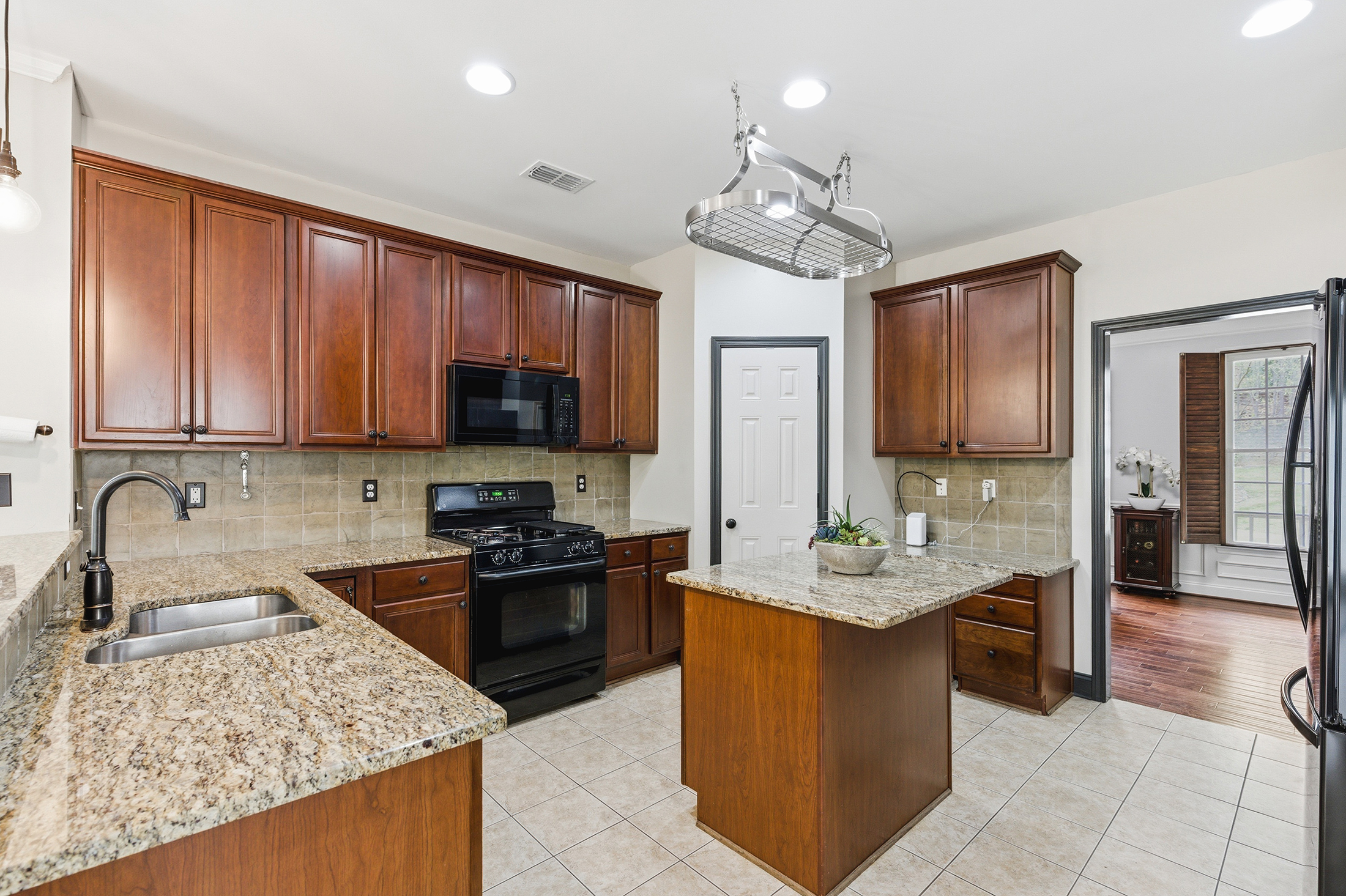  Cozy and Charming Brick Traditional in Acworth’s Desirable Charleston Place - 物件實景