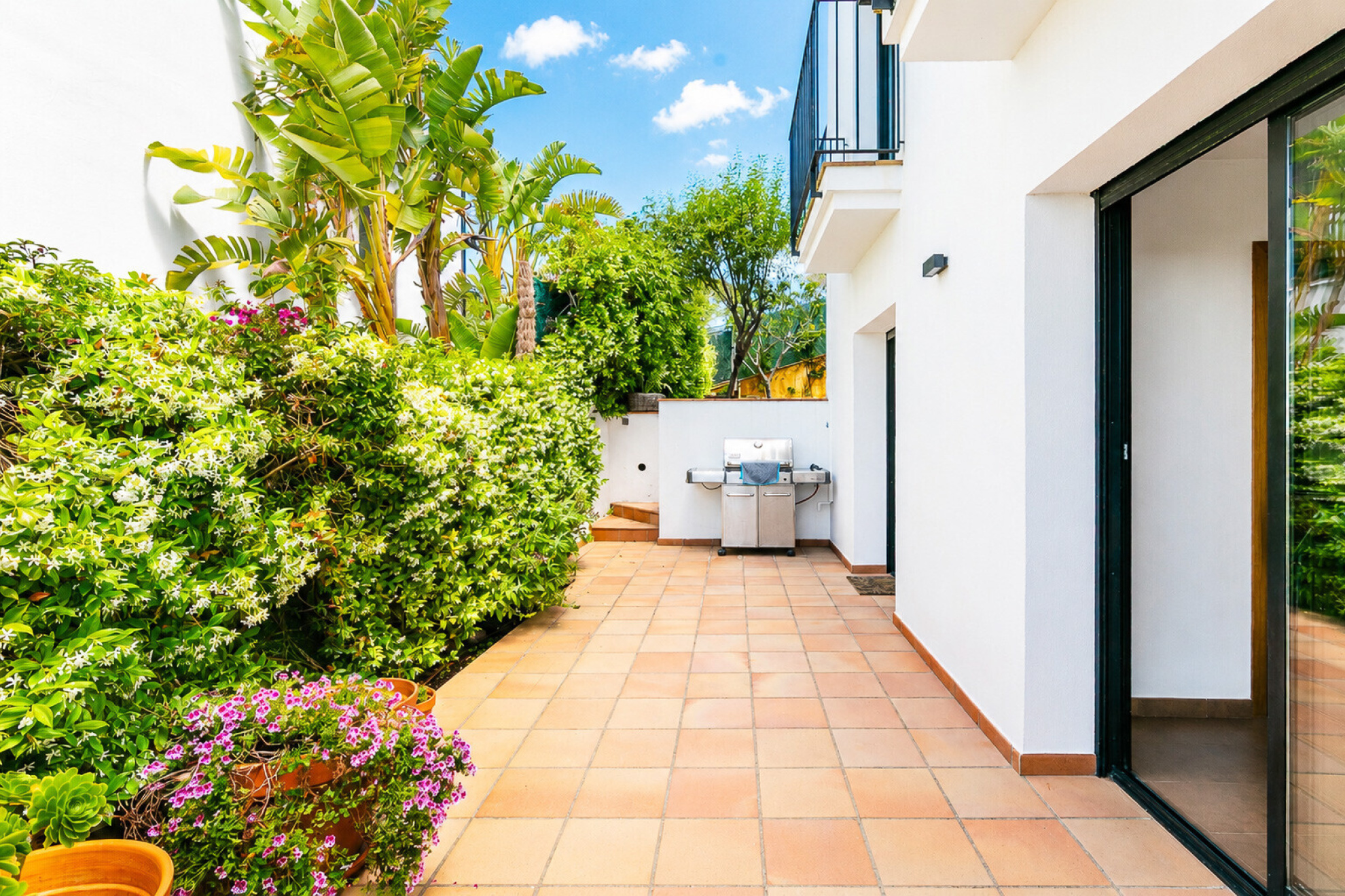  Detached villa with panoramic views and tourist license in Vallpineda - 物件實景