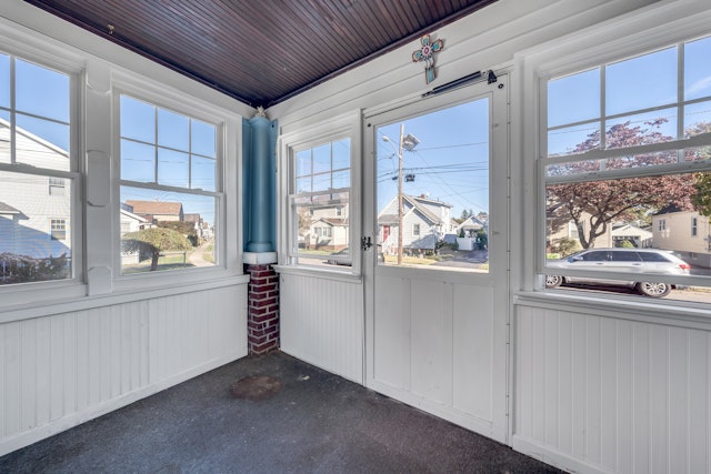 Totowa, New Jersey, 07512, United States, 3 Bedrooms Bedrooms, ,2 BathroomsBathrooms,Residential,For Sale,1984050