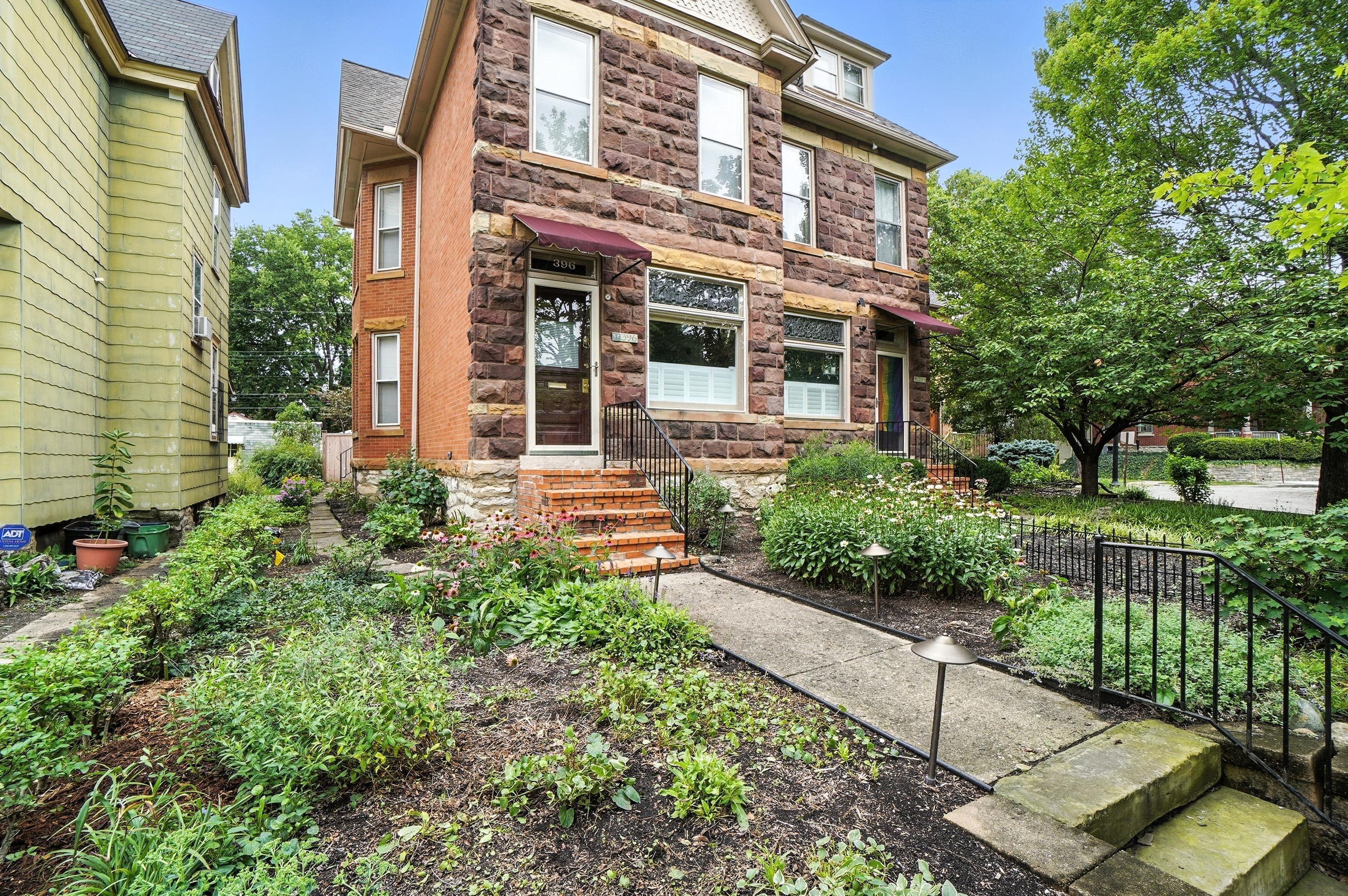 Columbus, Ohio, 43201, United States, 3 Bedrooms Bedrooms, ,4 BathroomsBathrooms,Residential,For Sale,1903753