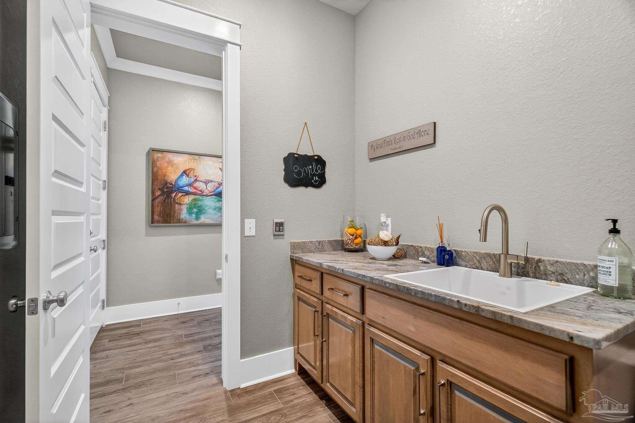 Cantonment, Florida, 32533, United States, 4 Bedrooms Bedrooms, ,4 BathroomsBathrooms,Residential,For Sale,2015044