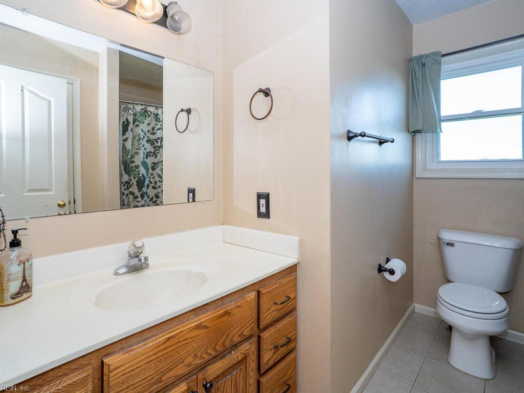 Virginia Beach Va, Virginia, 23457, United States, 4 Bedrooms Bedrooms, ,3 BathroomsBathrooms,Residential,For Sale,1989088